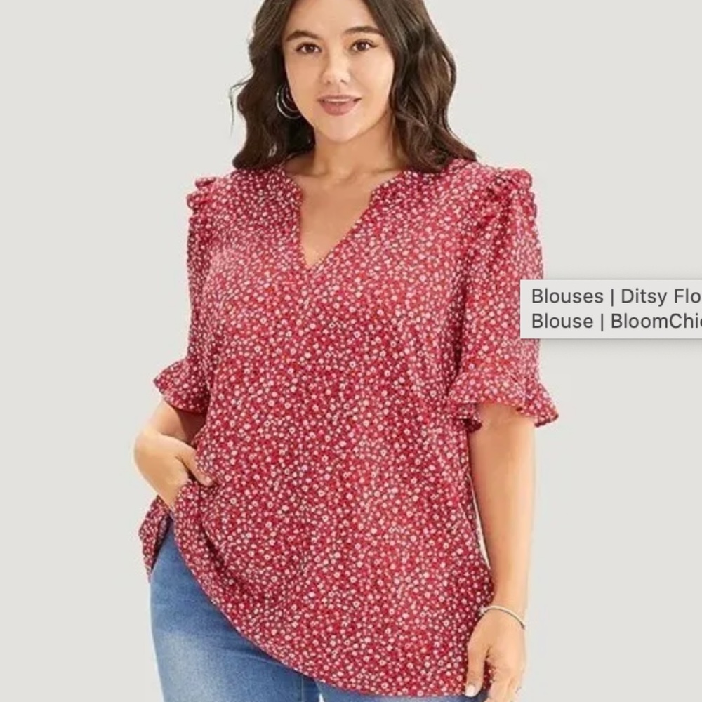 BloomChic Size 28 Red Floral Blouse